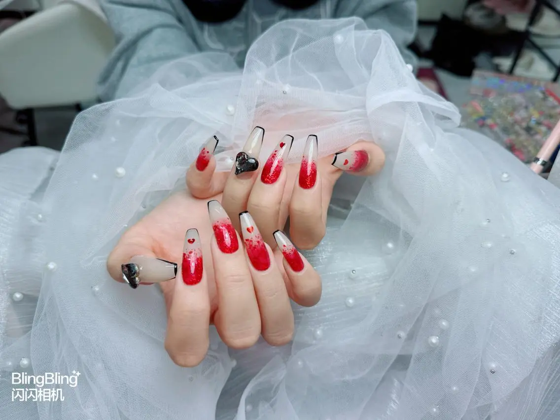 ネイル オーロラネイル チークネイル 長さ出し フットネイル フレンチネイル ハンドネイル Kitty Nail salonのネイルデザイン