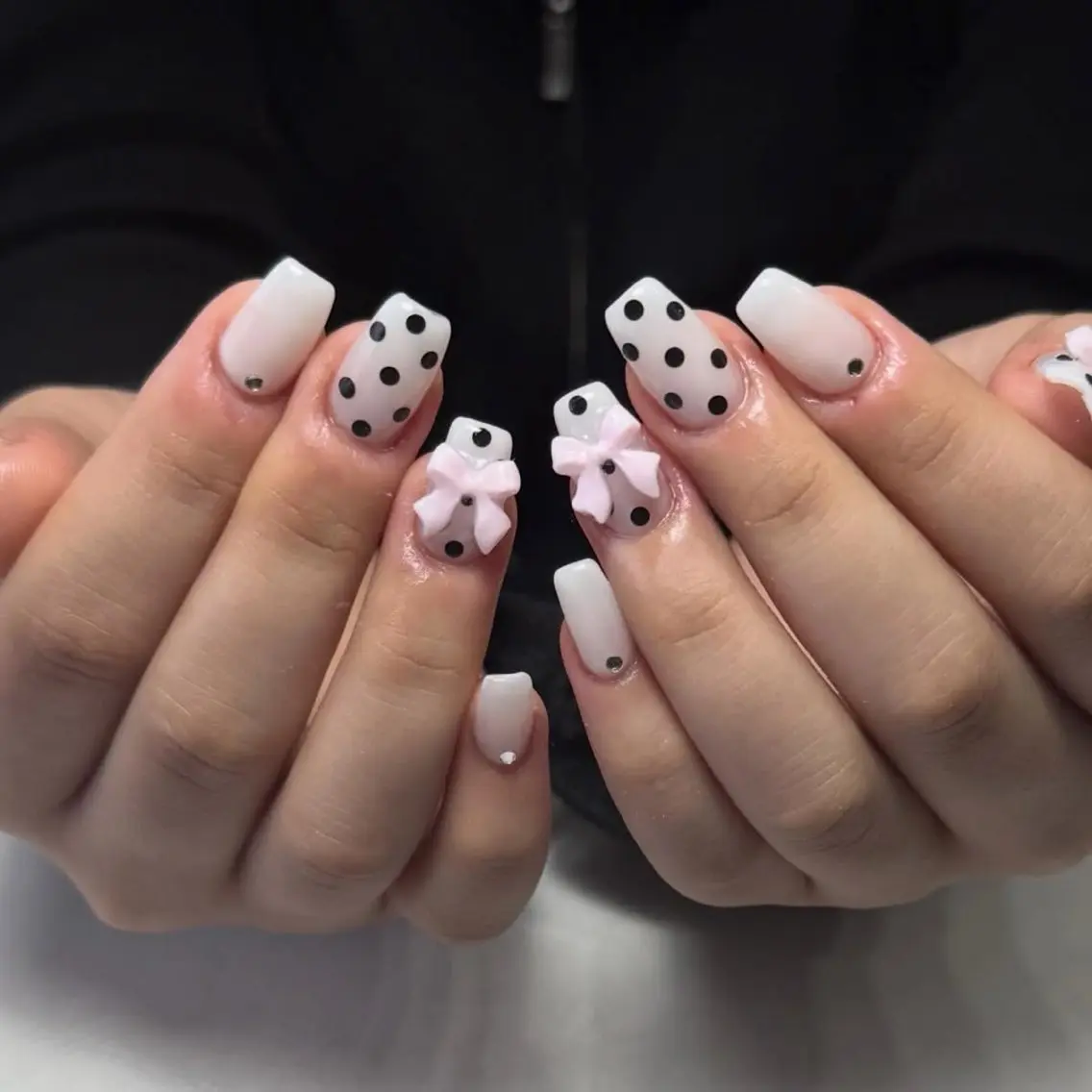 ネイル フレンチネイル ジェルネイル 韓国ネイル マグネットネイル 持ち込み ハンドネイル Royal nail_Mimiのネイルデザイン