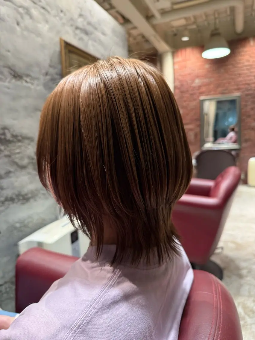 ミディアム カット ヘアカラー 高橋 葵のヘアスタイル
