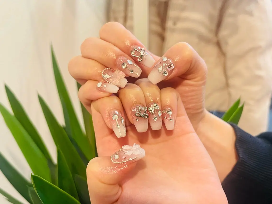ネイル 長さ出し 持ち込み ネイルチップ バレンタイン Belle Nail Salonのネイルデザイン