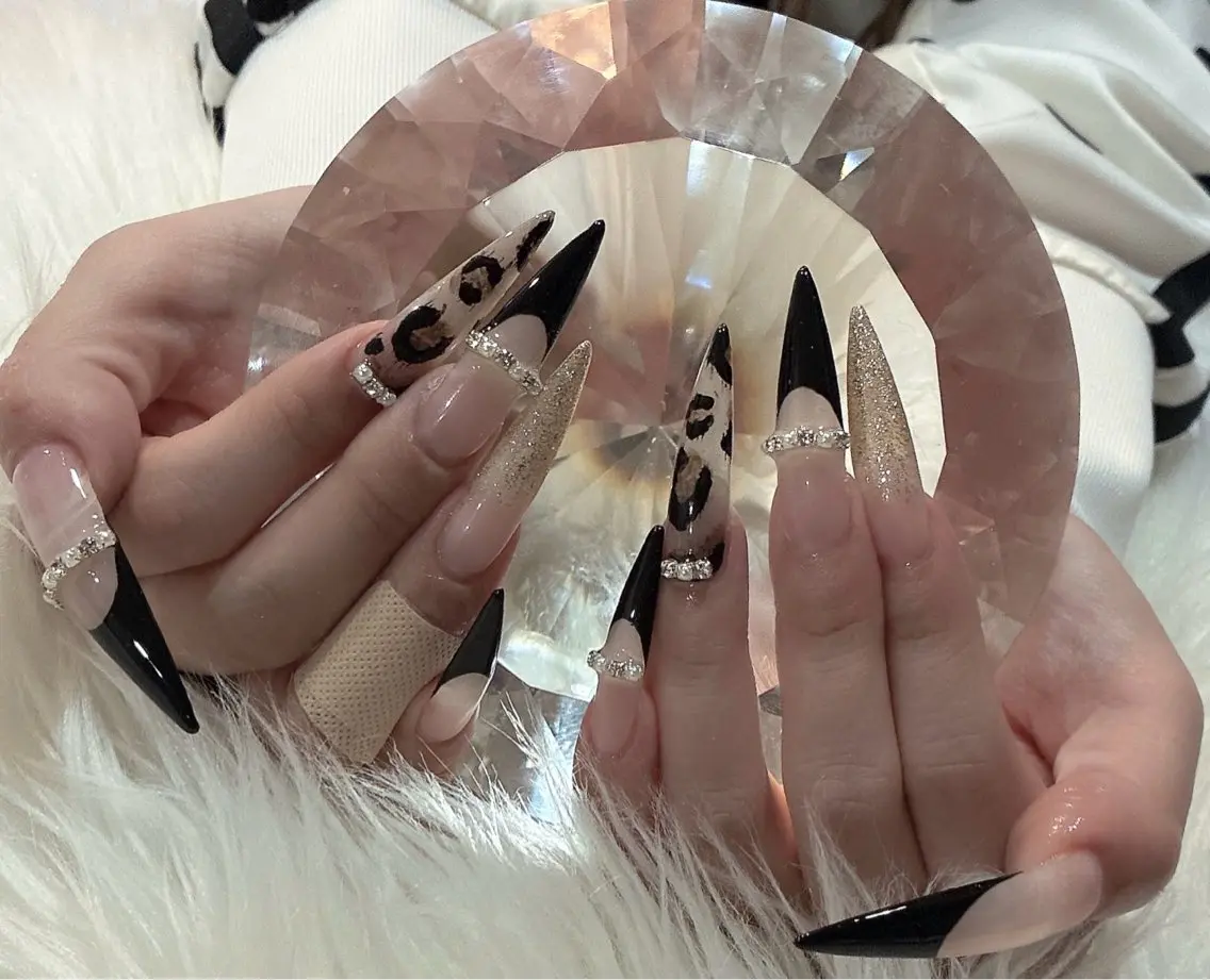 ネイル LoaChaton kaeのネイルデザイン