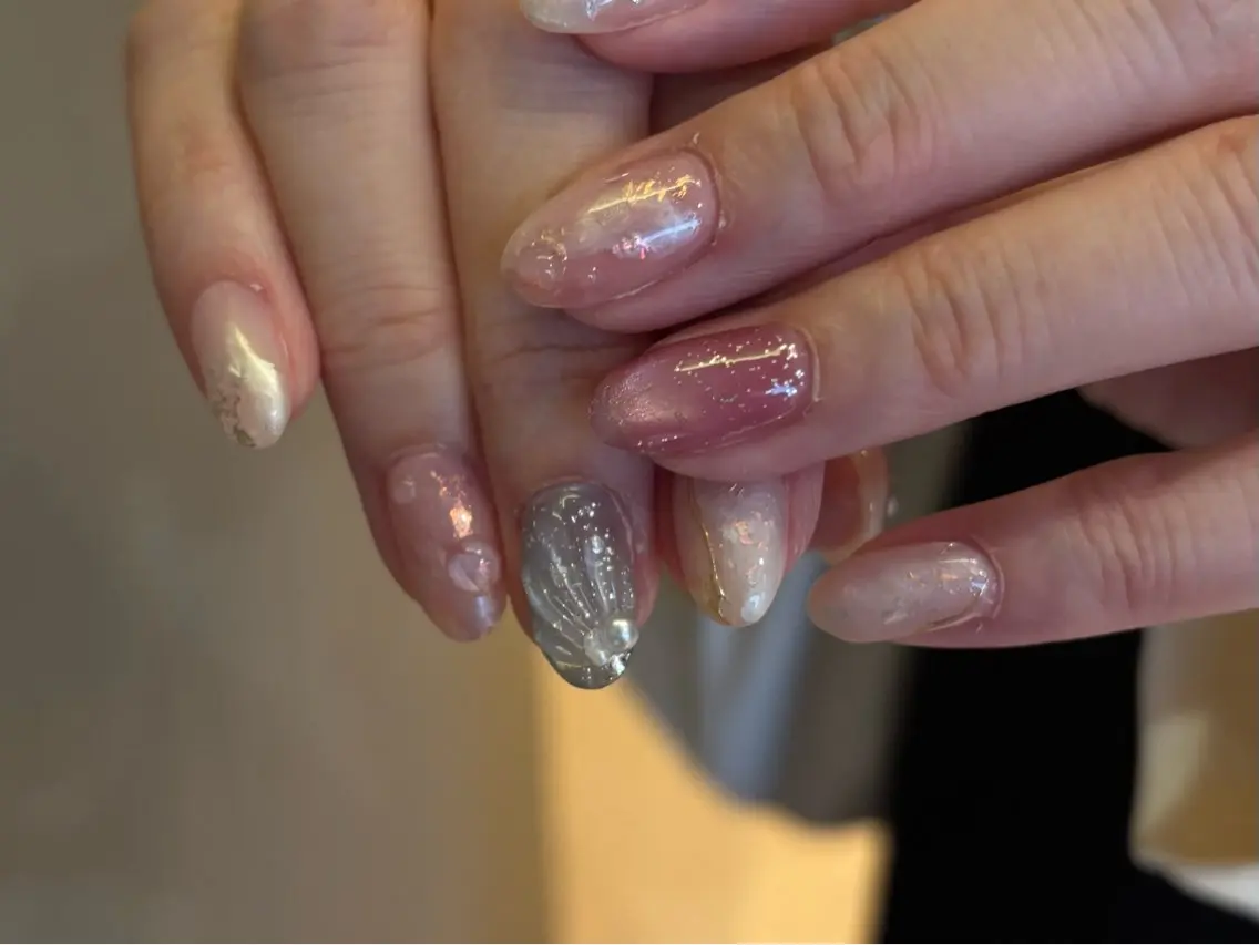 ネイル オーロラネイル キラキラネイル ラメ(グリッター) 持ち込み ハンドネイル lead nail sayakaのネイルデザイン