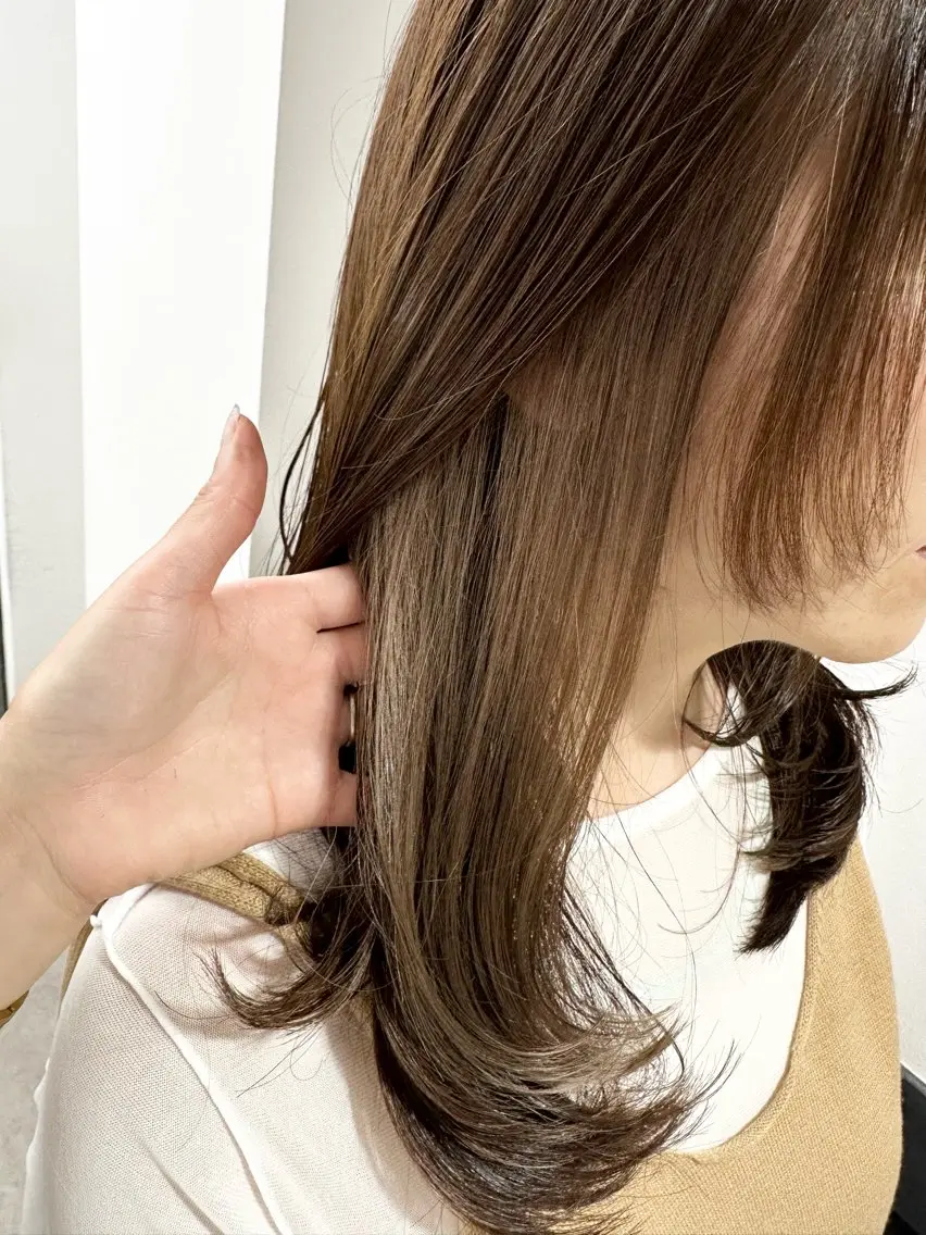 ロング カラー パーマ ヘアアレンジ メンズ キッズ カット ヘアカラー レイヤーカット/ 巻ける縮毛矯正のヘアスタイル