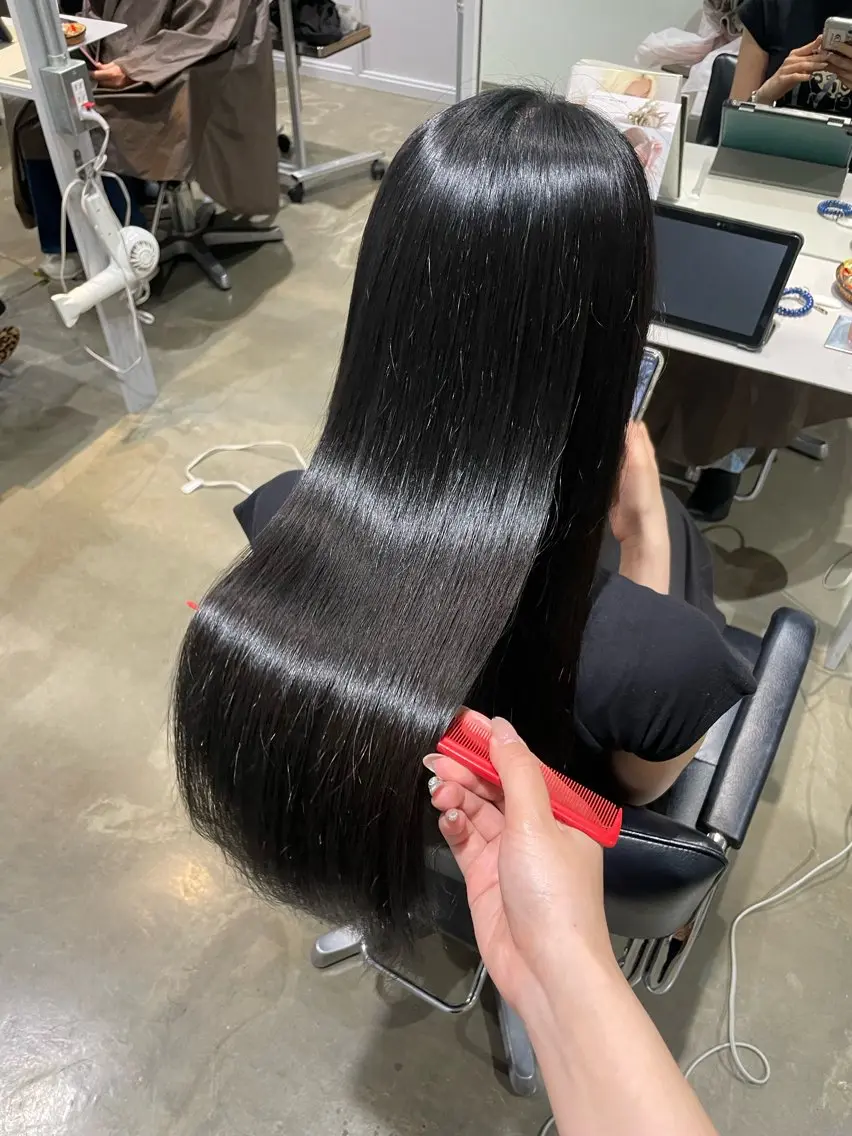 【5月限定‼️】つやっつやオイルストレート プレミアムトリートメント付！の写真