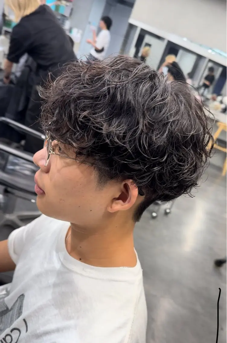 パーマ メンズ カット パーマ トリートメント fifth リュウセイのヘアスタイル