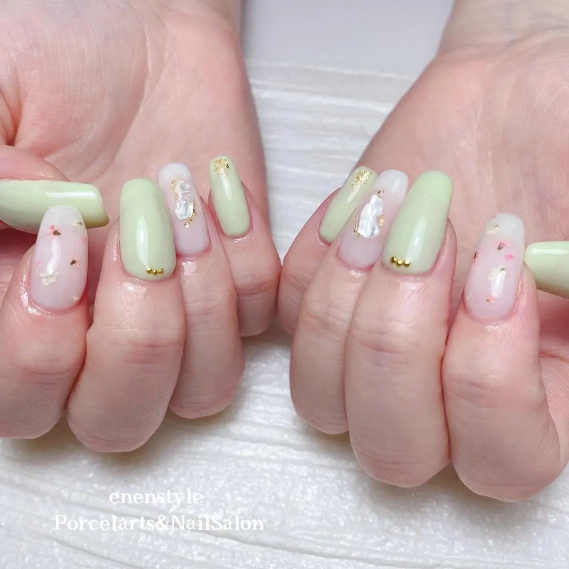 ミディアム ネイル 🐾enen style 🐾のネイルデザイン
