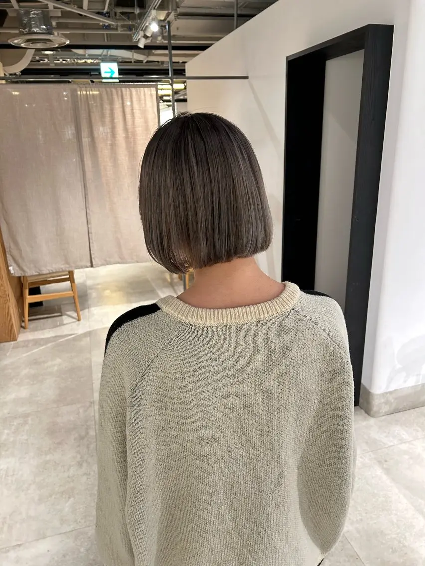ミディアム カラー ブリーチ 透明感カラー ヘアカラー トリートメント stylist トモヤのヘアスタイル