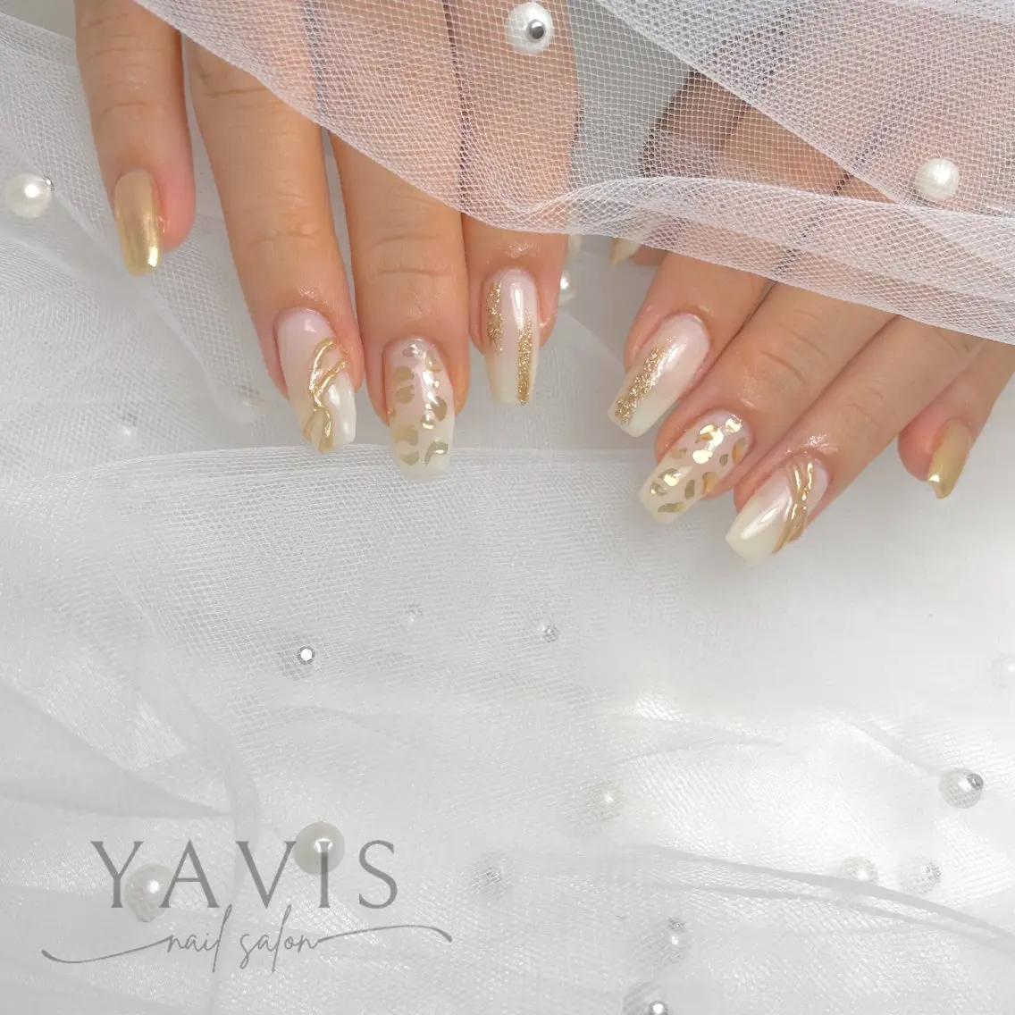 ネイル アニマル柄 ゴールド YAVIS_ nailのネイルデザイン