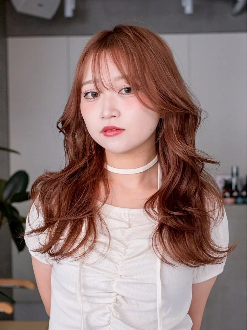 セミロング 宮田 眞咲のヘアスタイル