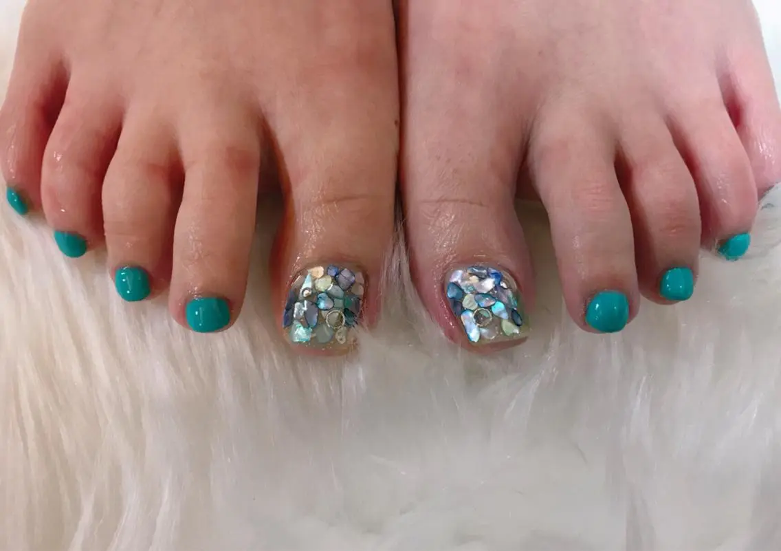 ネイル ストーンネイル nailartist lisaのネイルデザイン