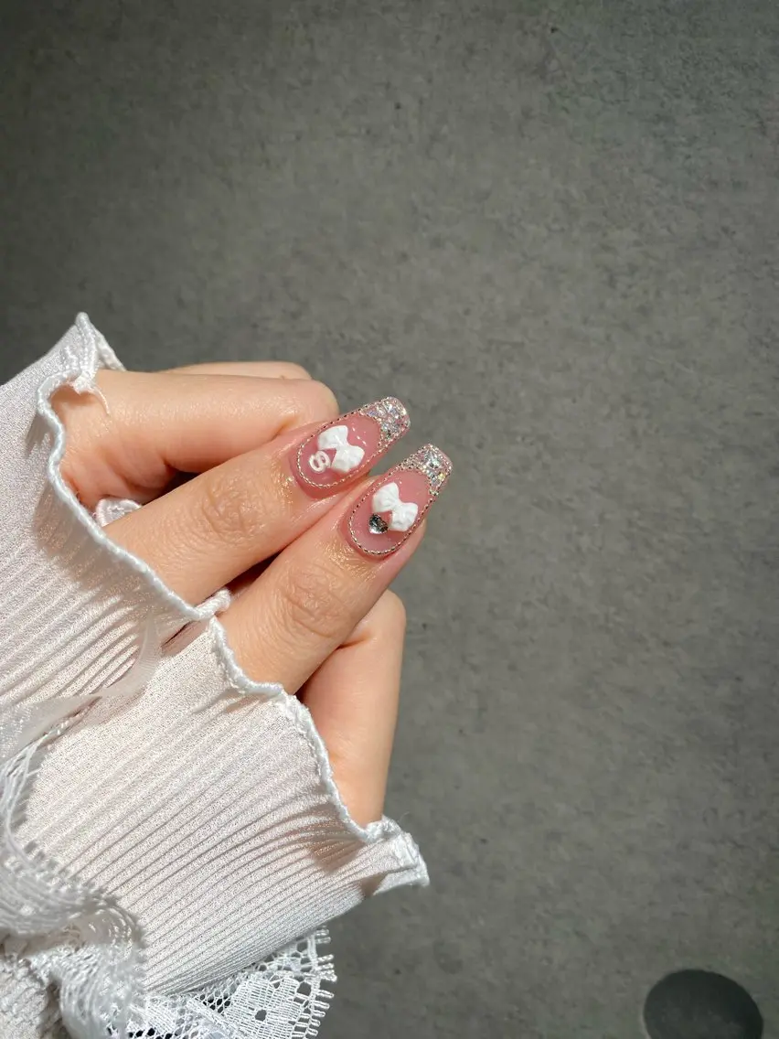ネイル I-nailロング /ワンホン/キラキラのネイルデザイン
