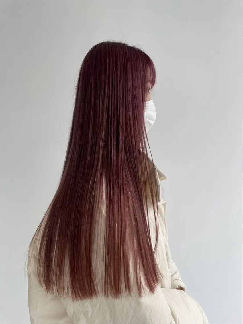 ロング 🫧✨️‪榎宮秀 透明感 ハイトーンのヘアスタイル