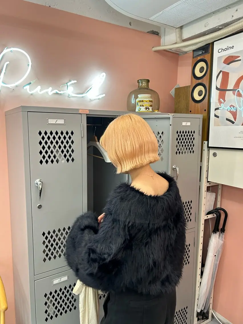 🌟ミニモ学割🌟リタッチブリーチ+オンカラー+トリートメントの写真