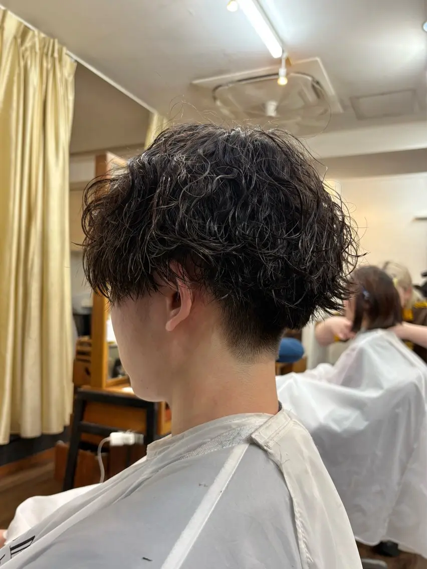 パーマ メンズ 💈直毛×ツイスパの プロ🥷清水真之介のヘアスタイル