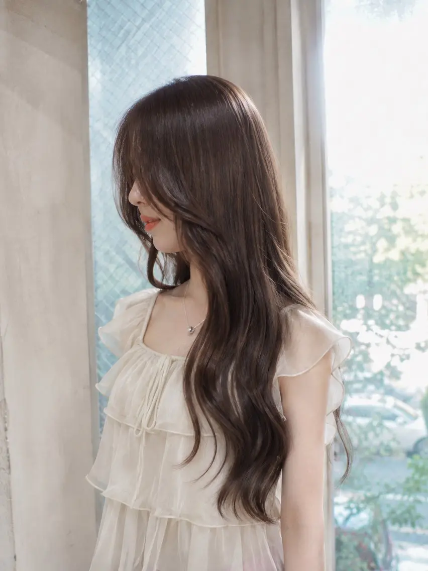 ロング カラー ブリーチ ケアカラー グレージュ ブリーチなしカラー カット ヘアカラー ブリーチなし透明感 カラー/チサト🌿のヘアスタイル