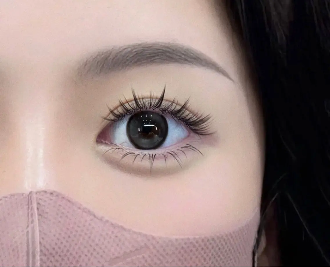 マツエク・マツパ 下まつげエクステ マツパ eyelist 👩🏼の眉毛・アイブロウイメージ
