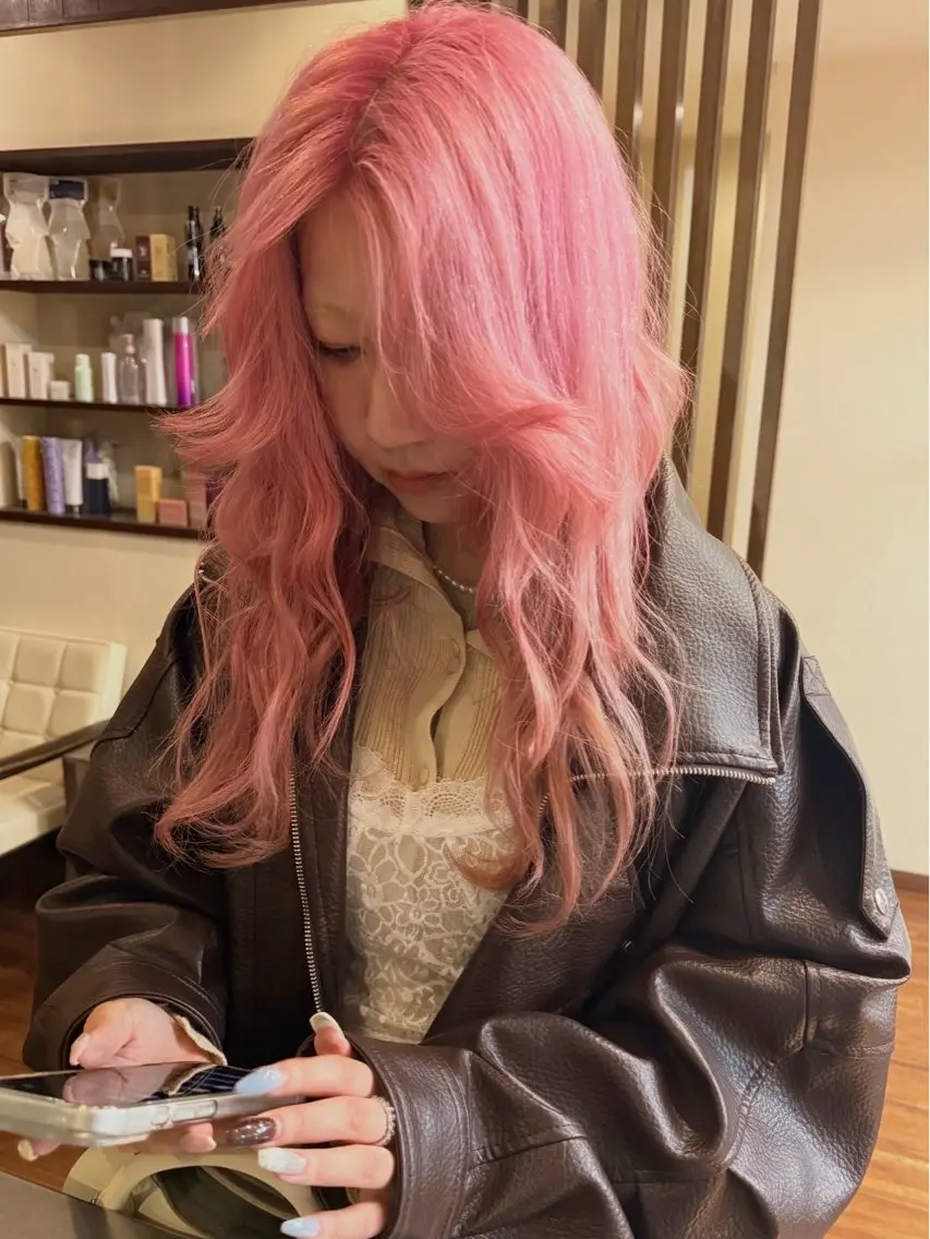 ロング カラー ピンクカラー ヘアカラー トリートメント 田室 和幸のヘアスタイル