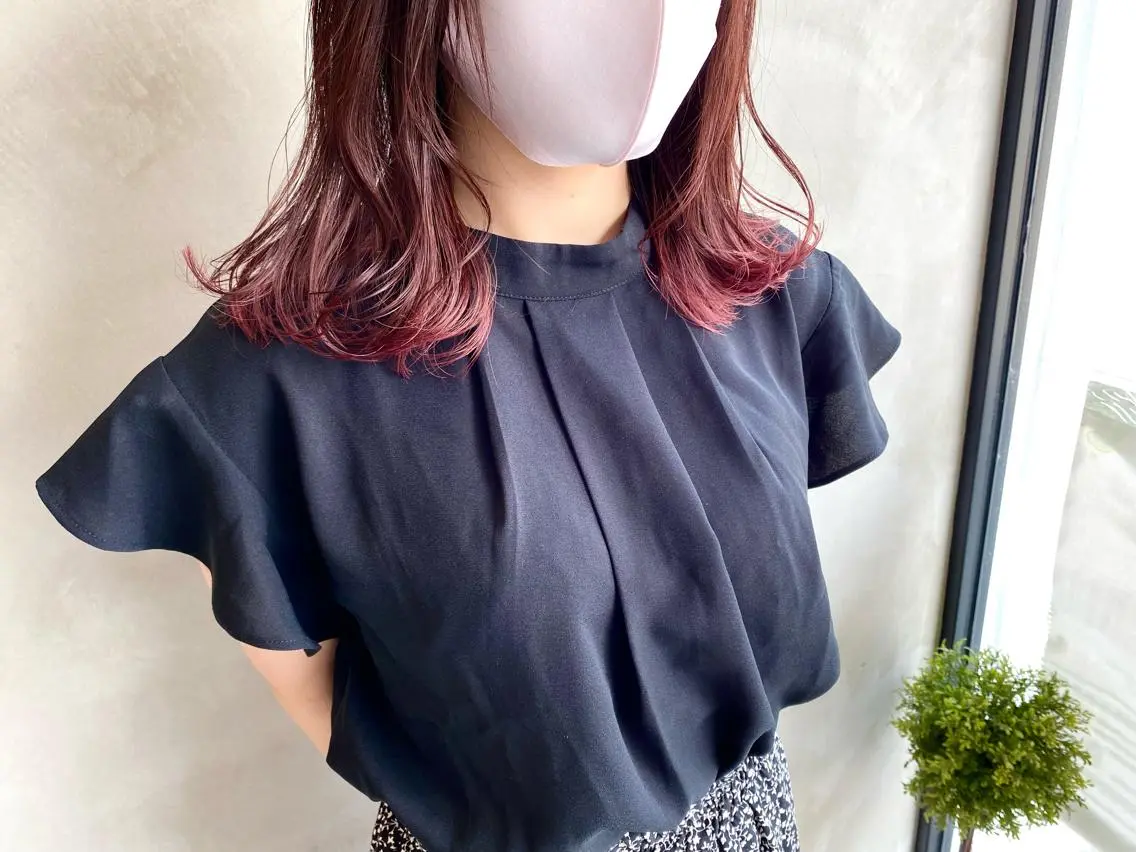 セミロング カラー ヘアアレンジ マツエク・マツパ インナーカラー くびれヘア 外国人風カラー 学生 レイヤーカット 夜23時まで予約🉑 reverieあきらのヘアスタイル