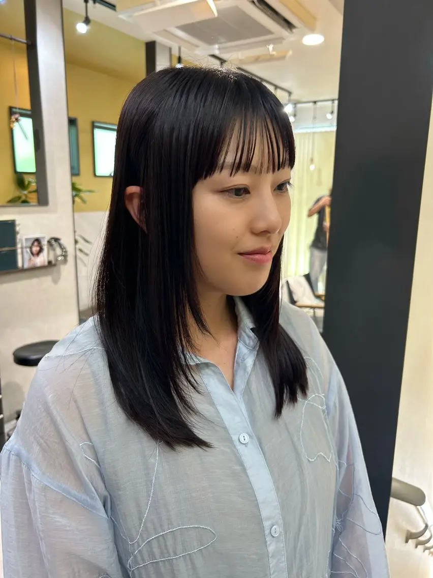 セミロング カラー パーマ レイヤーカット カット ヘアカラー トリートメント hub hair レイヤー/透明感のヘアスタイル