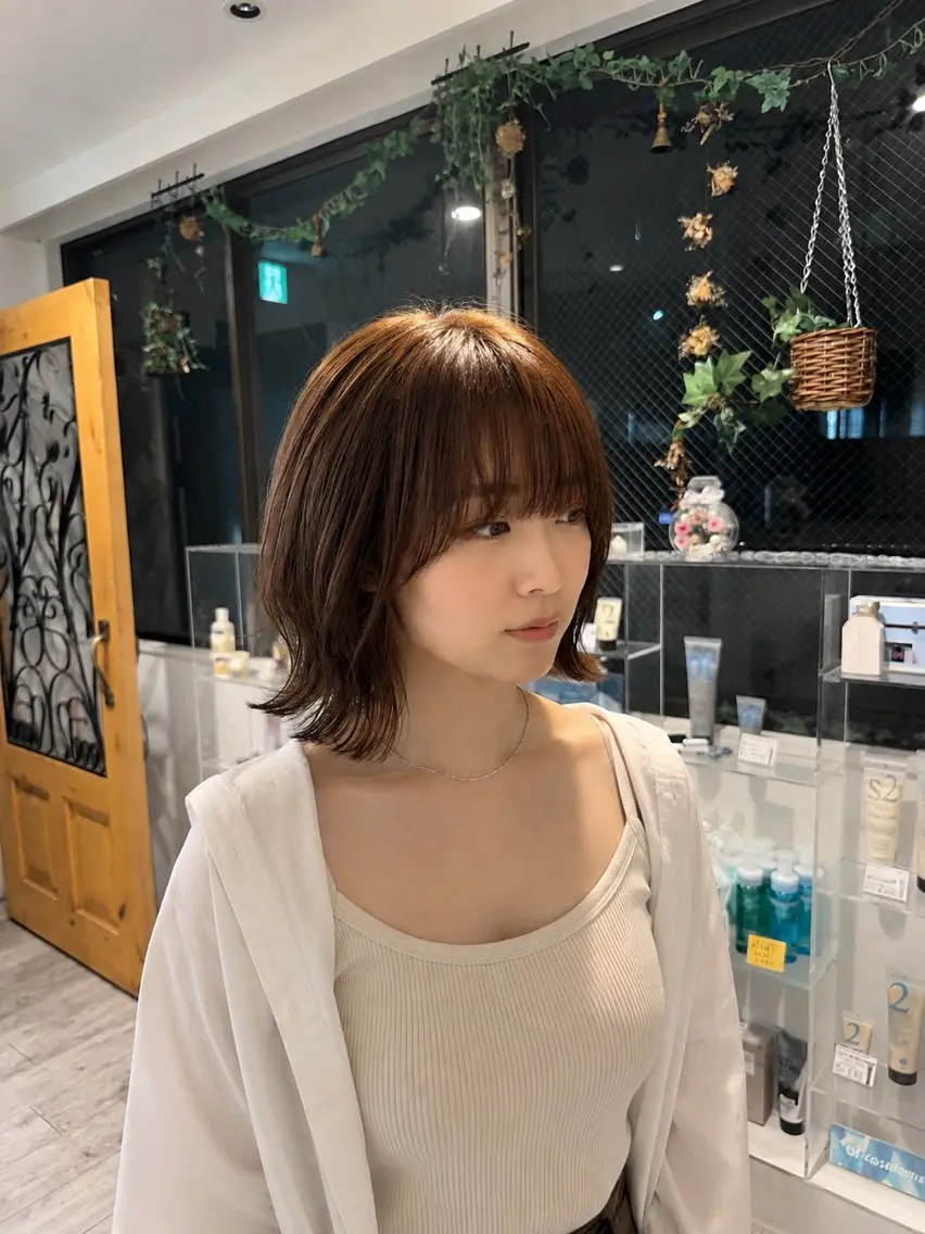 ミディアム ヘアカラー 赤間 飛鳥のヘアスタイル