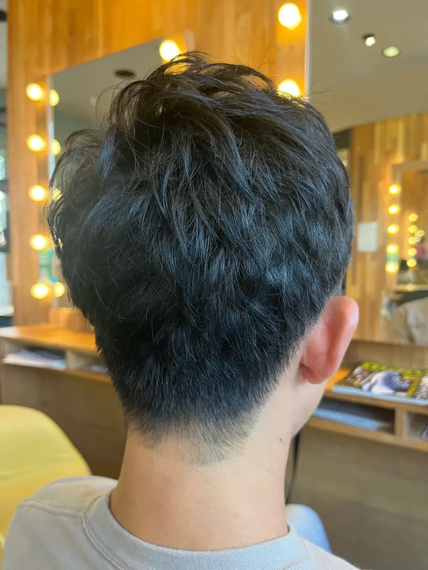 メンズ メンズパーマ 刈り上げ 長南 やよいのヘアスタイル