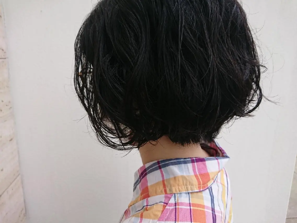 ショート パーマ くせ毛 カット パーマ 鈴木 翠のヘアスタイル