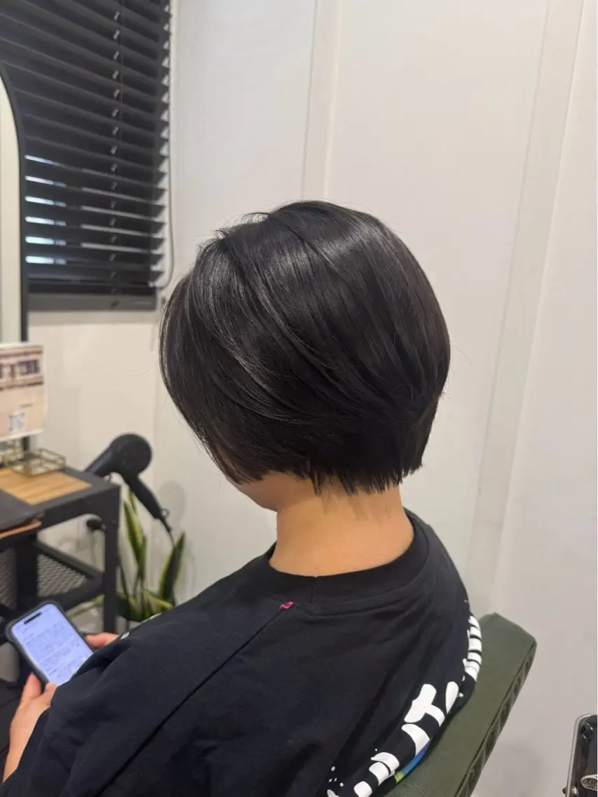 💇🏻‍♀️白髪染め💇🏻‍♀️ （リタッチ）➕　1stepトリートメント付き🧴の写真