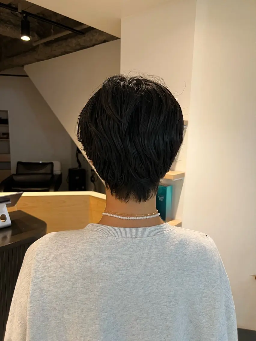 ショート 稲毛田 楓のヘアスタイル