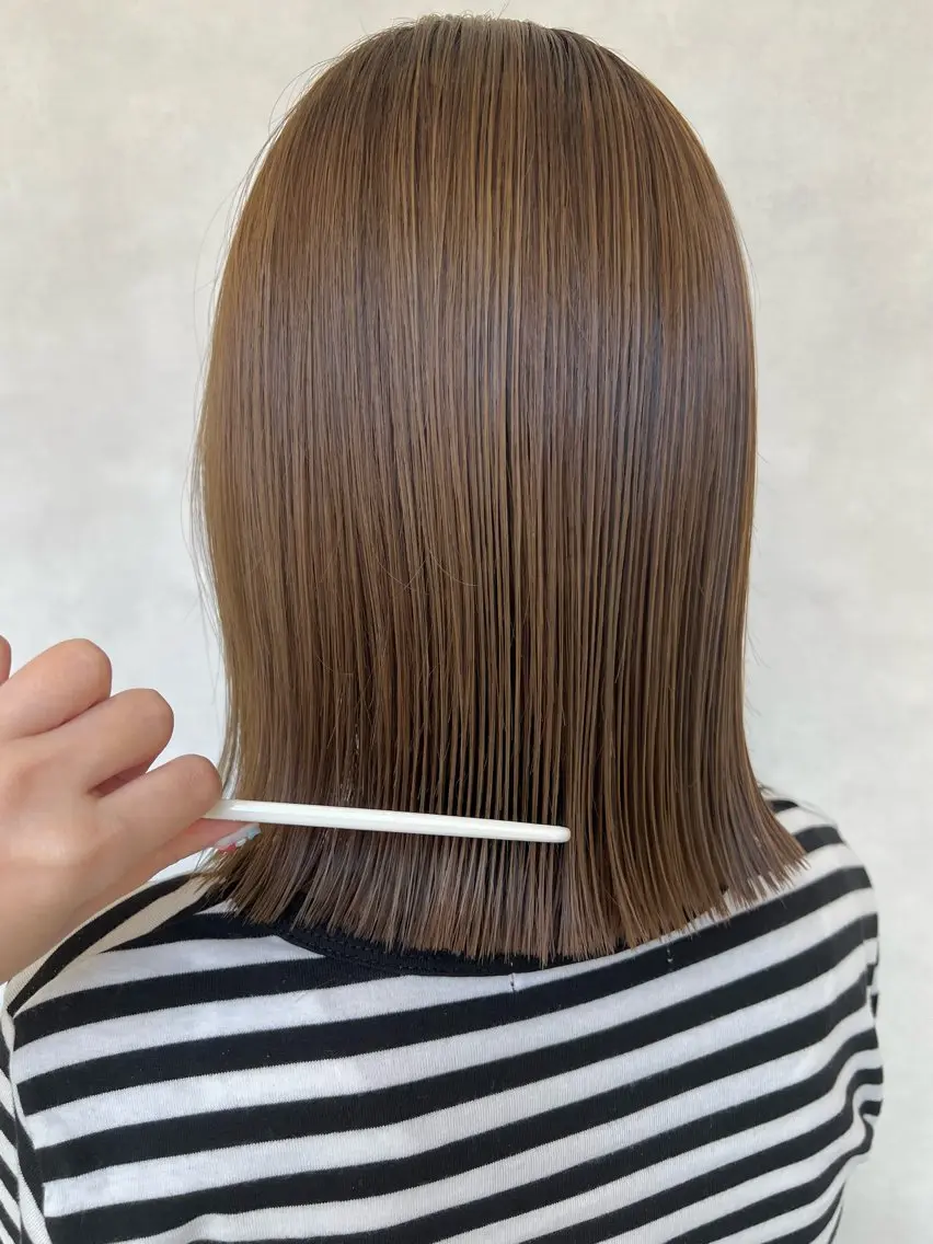 ミディアム カット ヘアカラー トリートメント IVY villa Suzu.のヘアスタイル