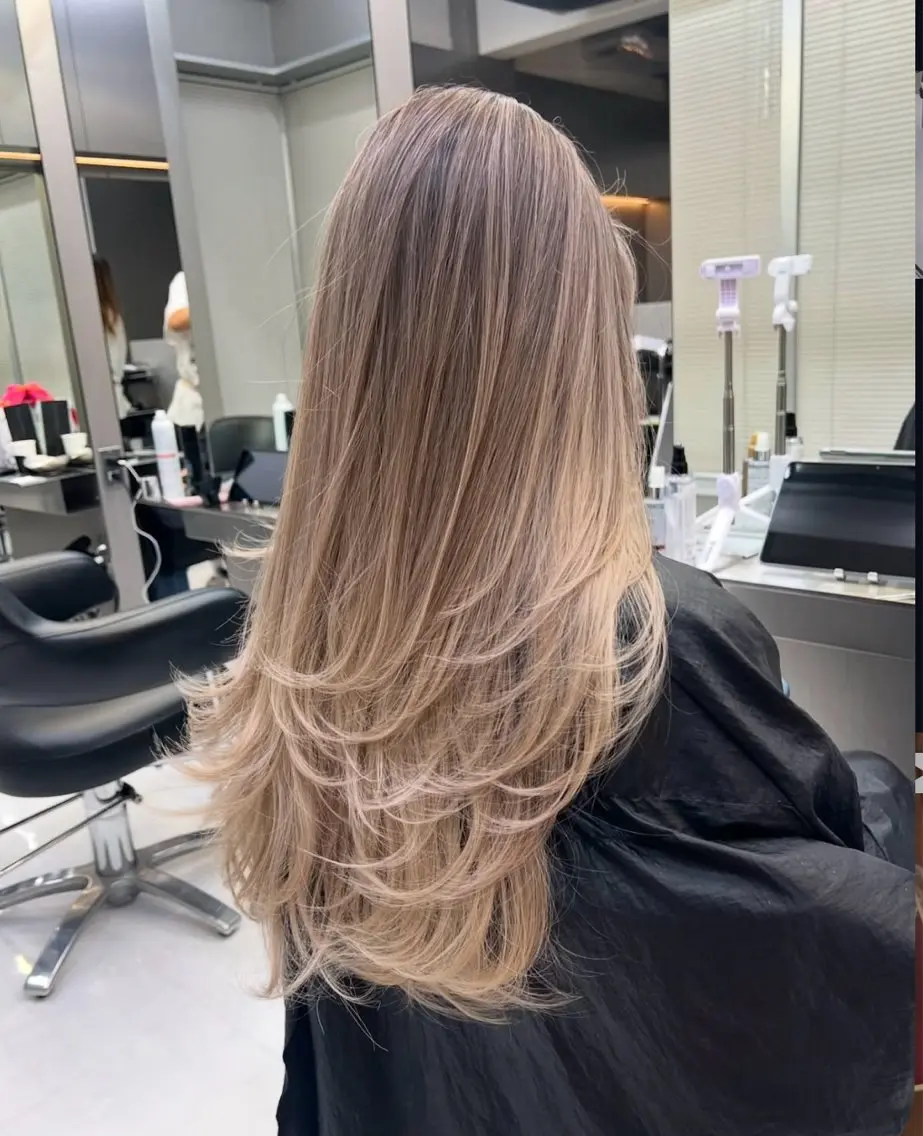 ロング レイヤーカット トリートメント ヘアカラー トリートメント Kotomi 🇺🇸💋のヘアスタイル