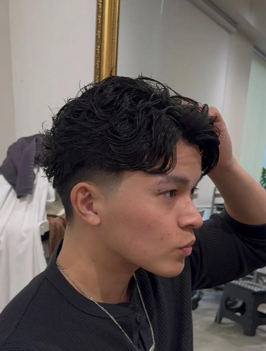 ミディアム メンズショート メンズ特化パーマのヘアスタイル
