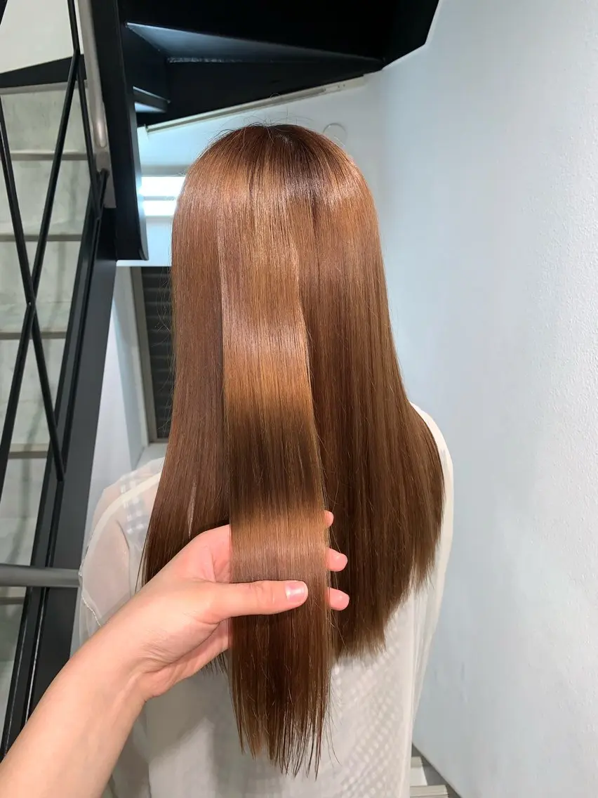 ロング 縮毛矯正 yiye shioriのヘアスタイル