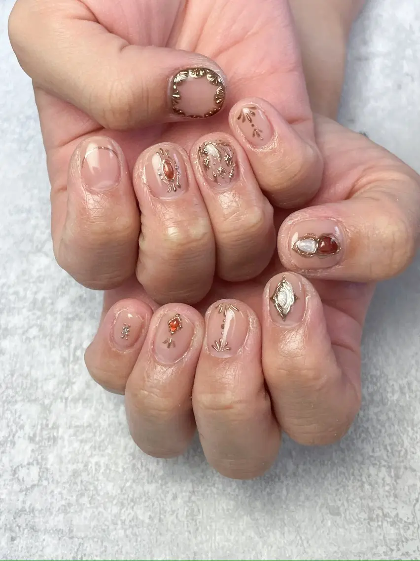 ネイル ハンドネイル FIORITURA aiのネイルデザイン
