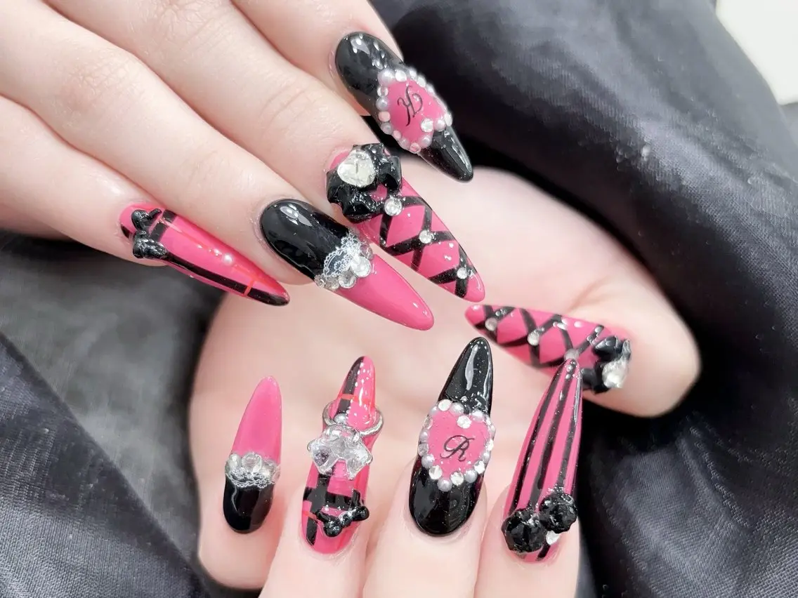 ネイル 成人式 マグネットネイル 大理石ネイル(マーブル) リボン 夏ネイル ハンドネイル MoMoA Nail ネイル長さ出し専門店のネイルデザイン