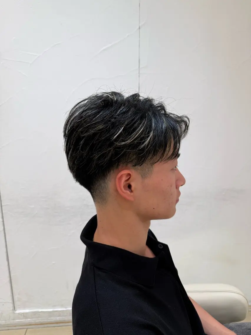 ショート カラー メンズ カット ヘアカラー メンズ特化型美容師 栗山勇人のヘアスタイル