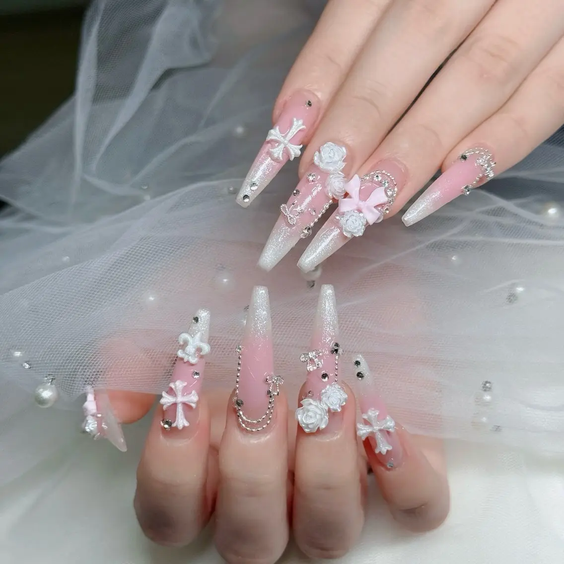 ネイル フットネイル フレンチネイル グラデーション 韓国ネイル ロングネイル ハンドネイル Hani Nail Salonのネイルデザイン