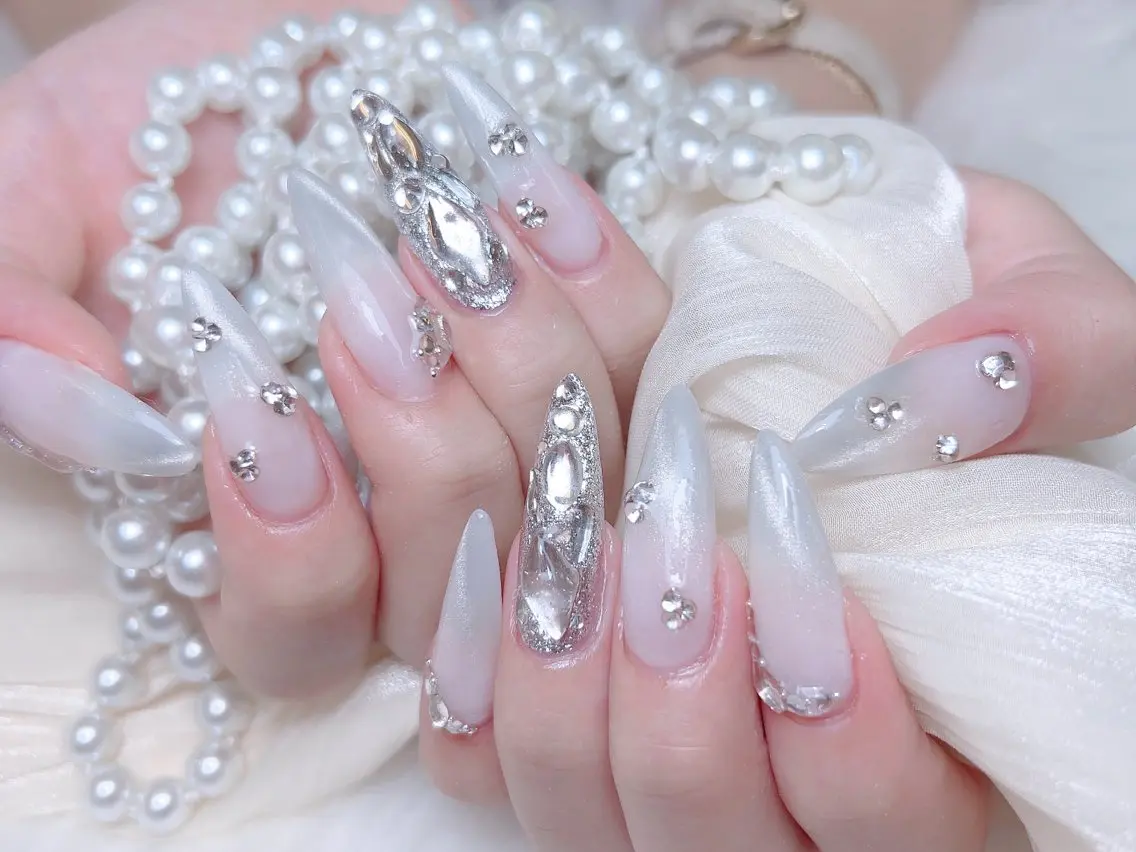 ネイル ハンドネイル M🌷nail 長さだし専門店のネイルデザイン