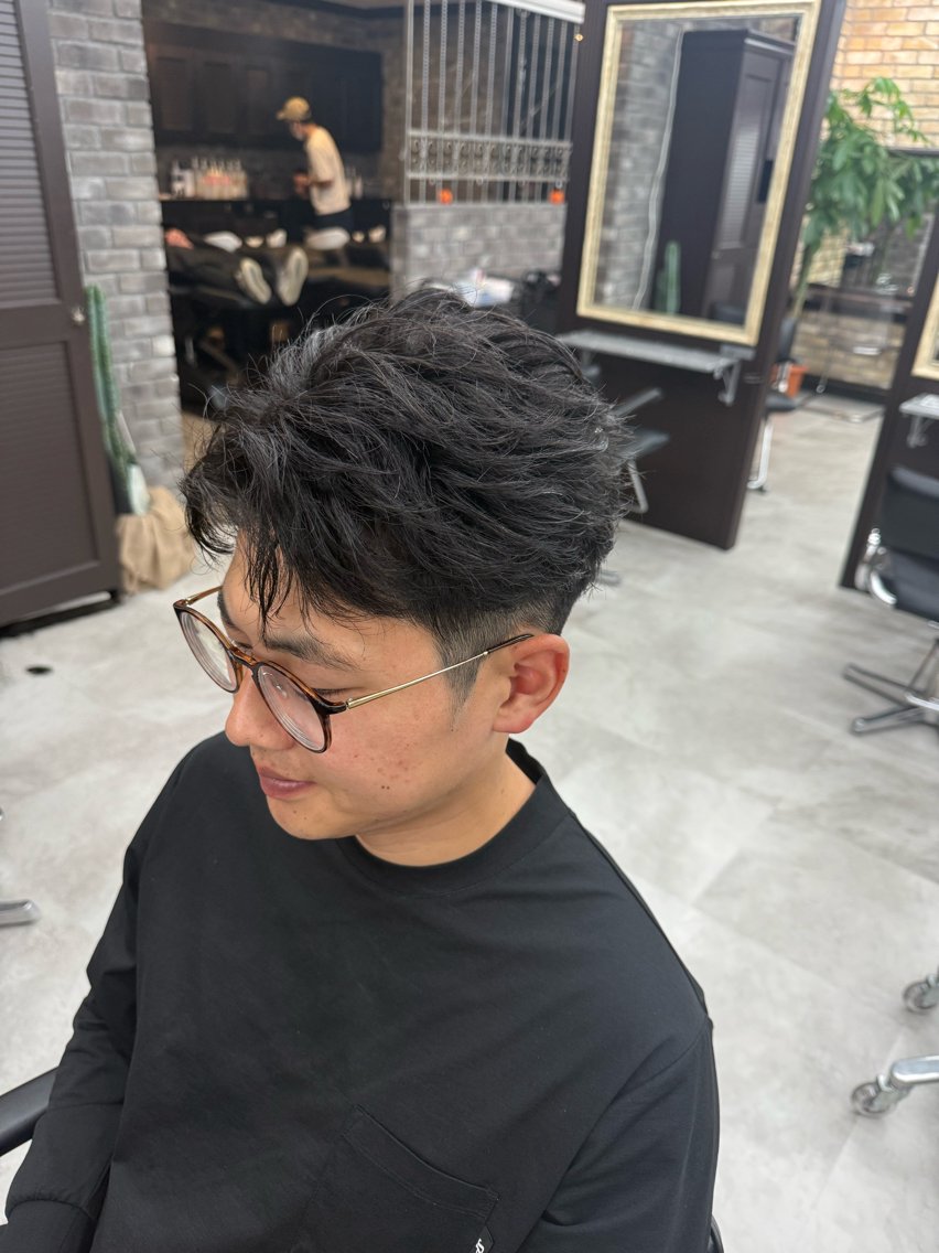 メンズ アップバング 海外ヘア 本田 有里のヘアスタイル