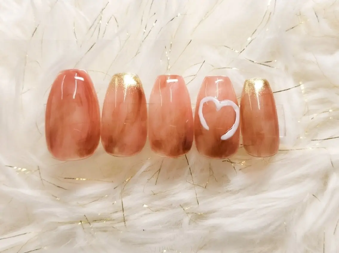 ネイル ニュアンスネイル シンプルネイル She by M. Ryoukaのネイルデザイン