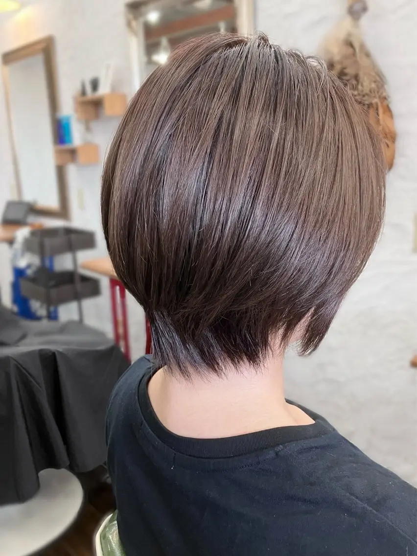 ショート カット ヘアカラー 末吉 慶多のヘアスタイル