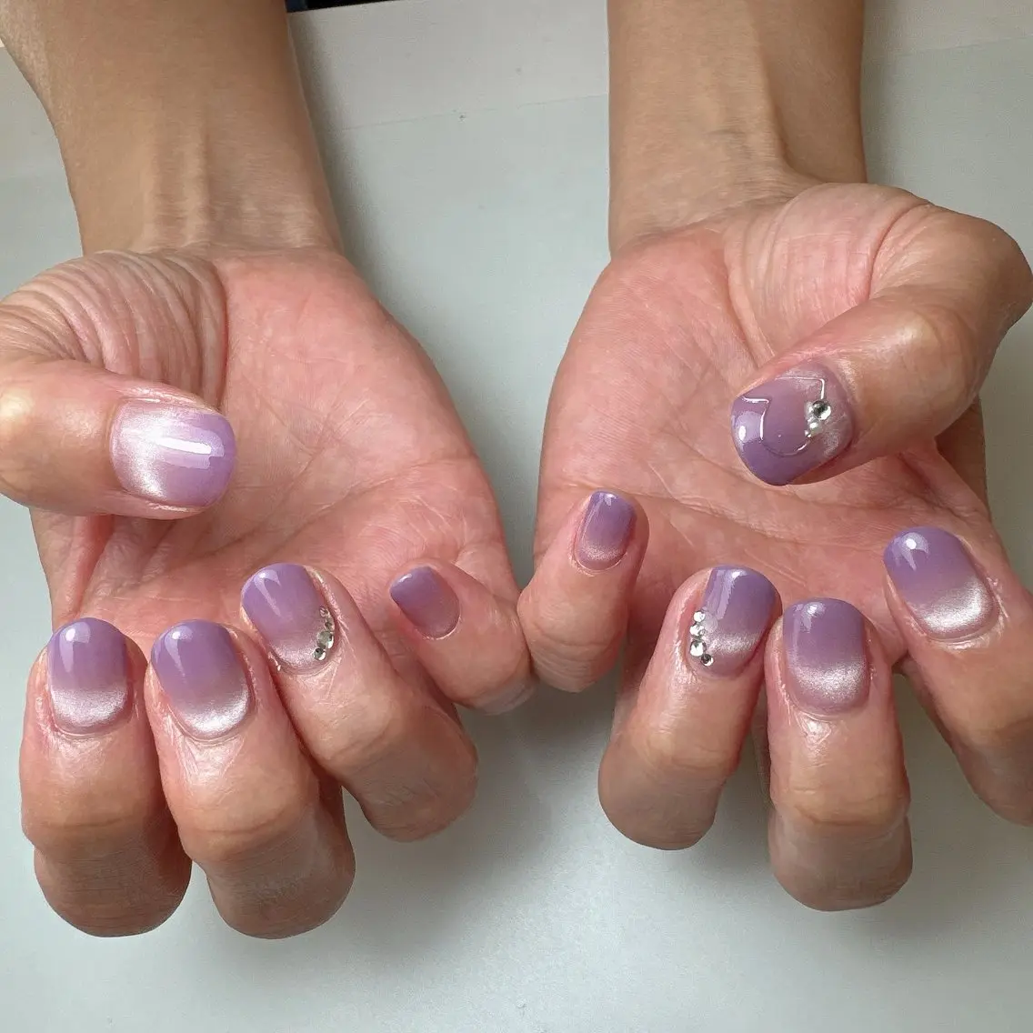 ネイル グラデーション マグネットネイル 白日-hakubi nail-のネイルデザイン