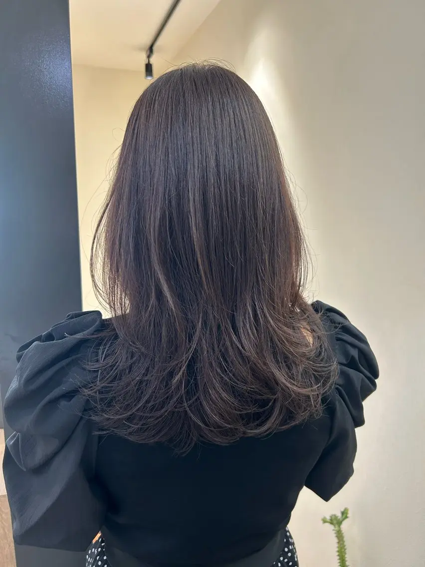 ロング カラー 透明感カラー グレージュ ラベンダーカラー ラベンダーグレージュ ラベンダーグレー カット ヘアカラー トリートメント hubhair レイヤー/透明感のヘアスタイル