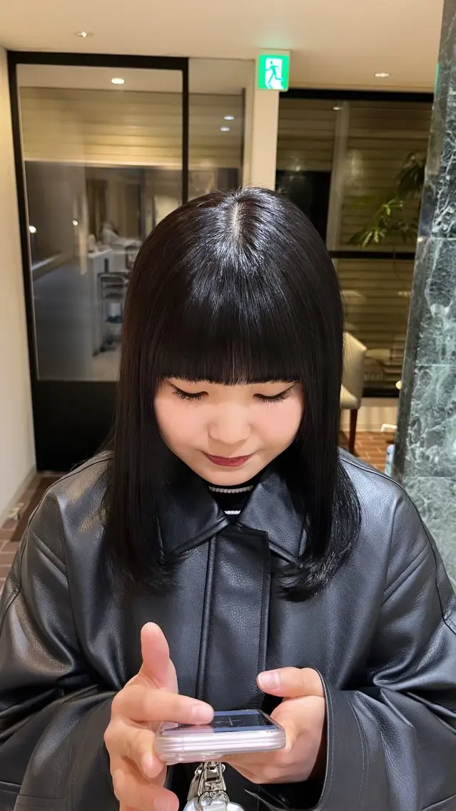 セミロング カラー ラベンダーカラー ワイドバング KOTA / ハイトーン/髪質改善のヘアスタイル