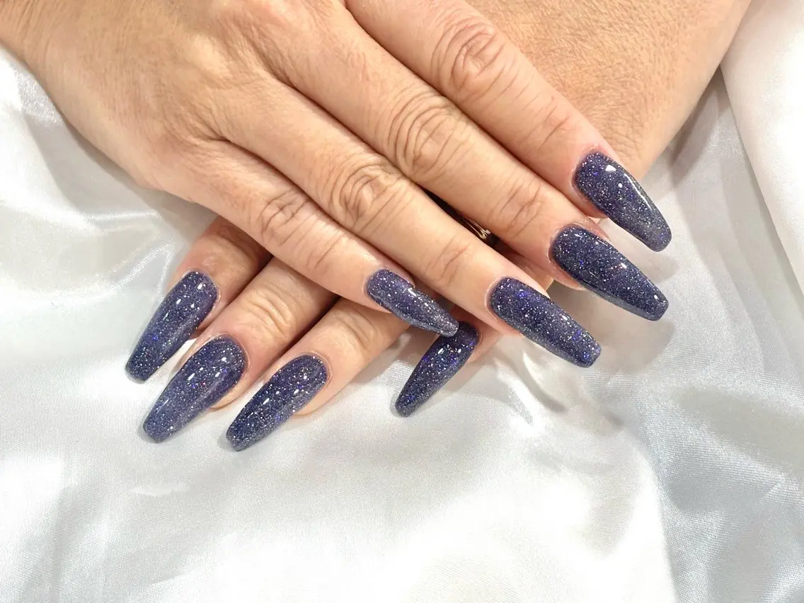 ネイル フラッシュネイル ラメ(グリッター) ロングネイル ワンカラーネイル ハンドネイル nailsister まゆのネイルデザイン