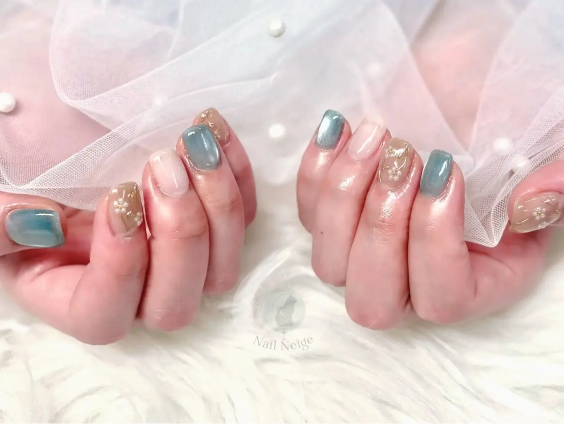 ネイル アートネイル ジェルネイル 韓国ネイル マグネットネイル 持ち込み ハンドネイル Nail Neige🐈🌙のネイルデザイン
