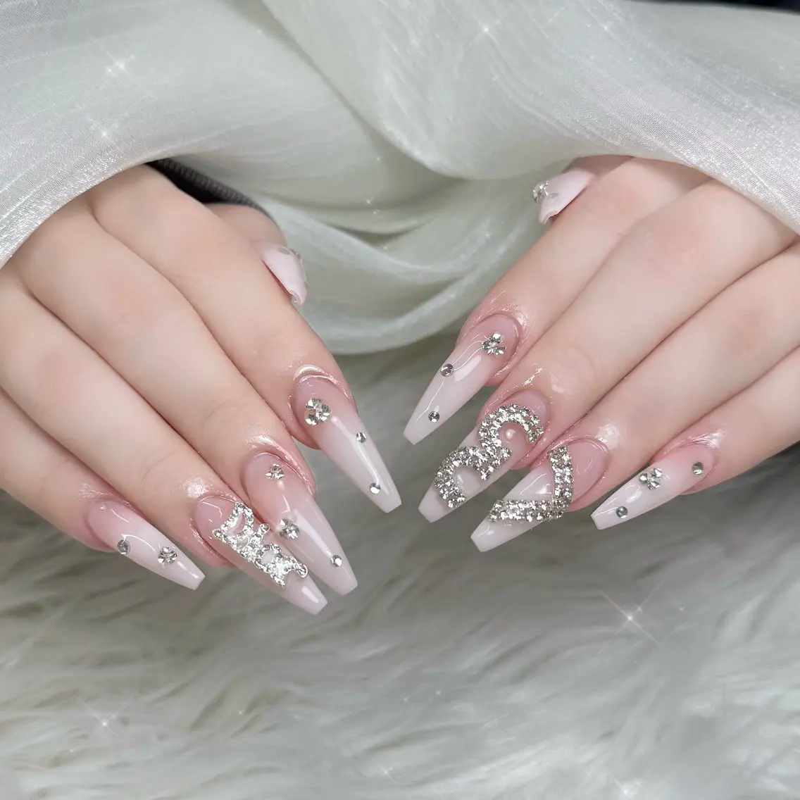 ネイル ハンドネイル ハンドケア 🌸Hana 🌸のネイルデザイン