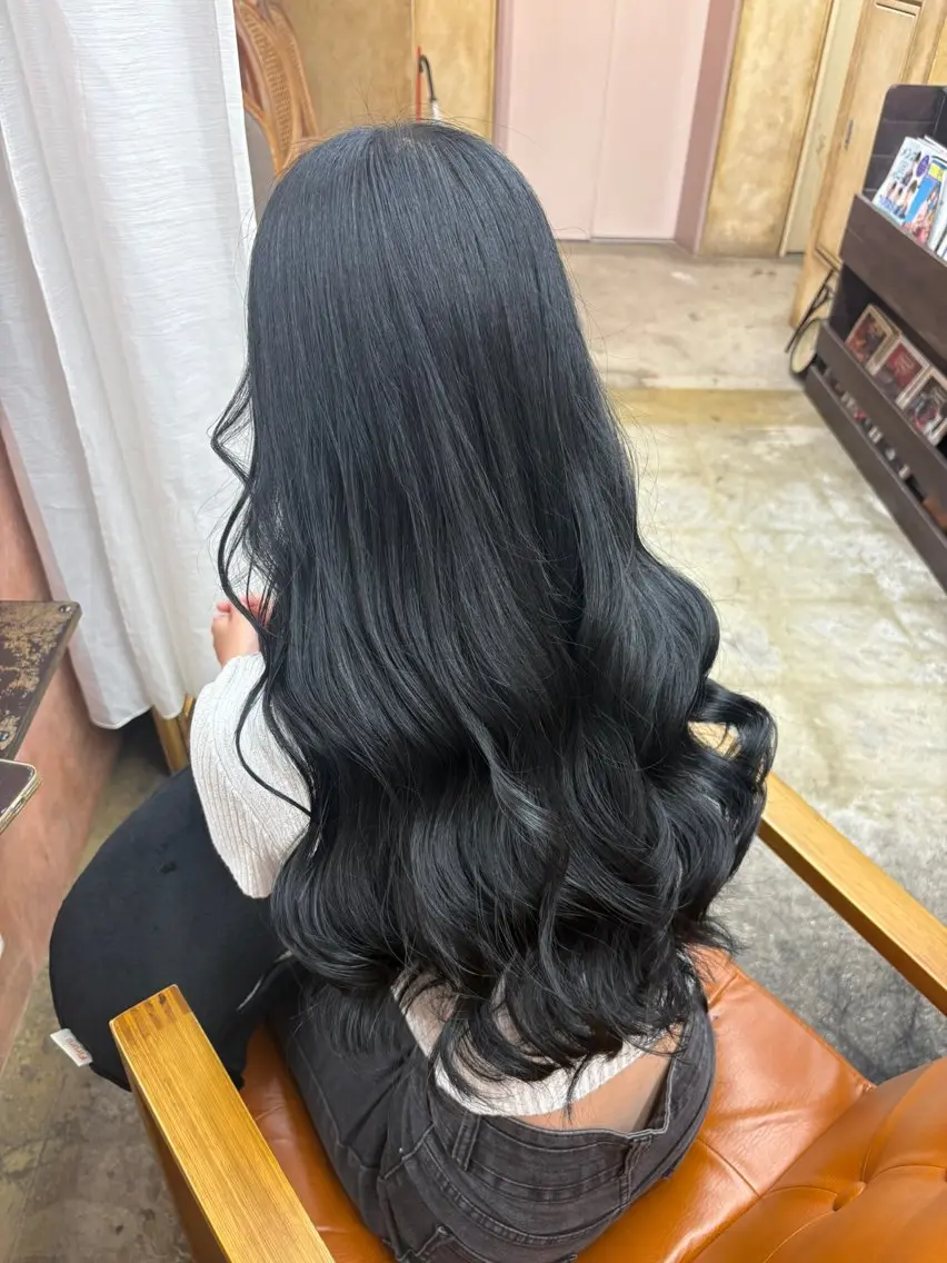 ロング カラー ヘアカラー トリートメント Retsu /UniQのヘアスタイル