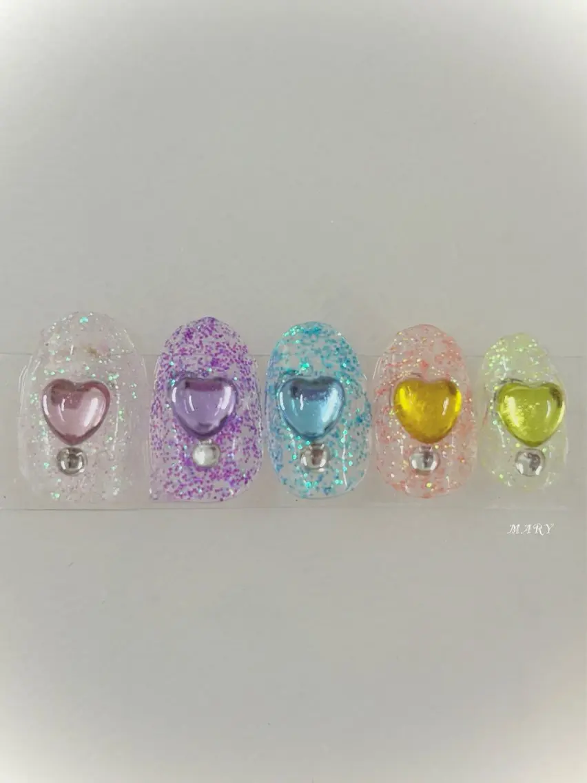 ネイル ハート キラキラネイル ラメ(グリッター) ニュアンスネイル ハンドネイル Mary nail .narumiのネイルデザイン