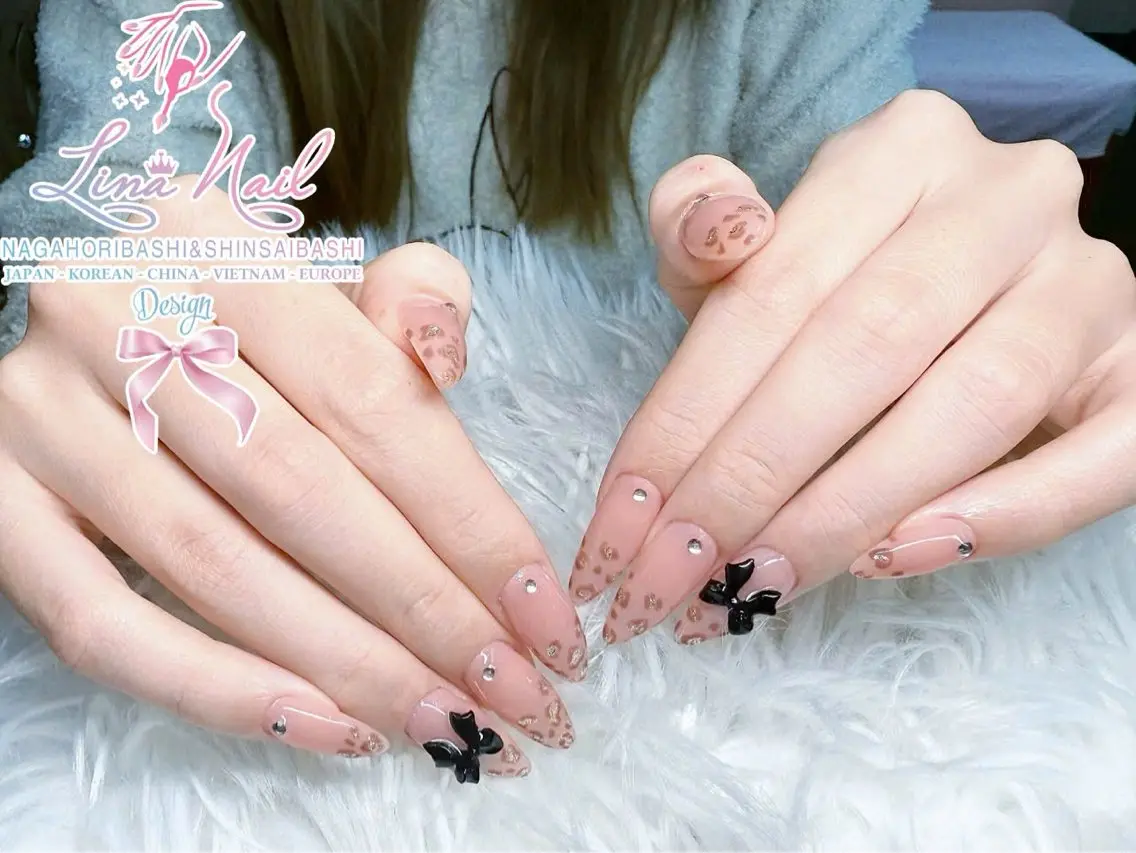 ネイル チークネイル 桜ネイル フラッシュネイル フットネイル ジェルネイル ハンドネイル リナネイル アメ村心斎橋店のネイルデザイン