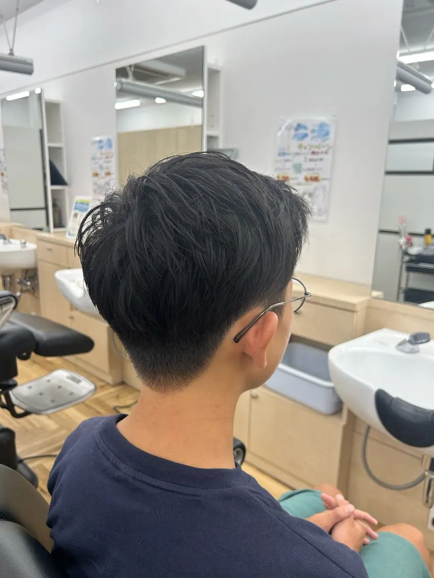 ミディアム メンズ トミオカ ⸌⍤⃝⸍のヘアスタイル